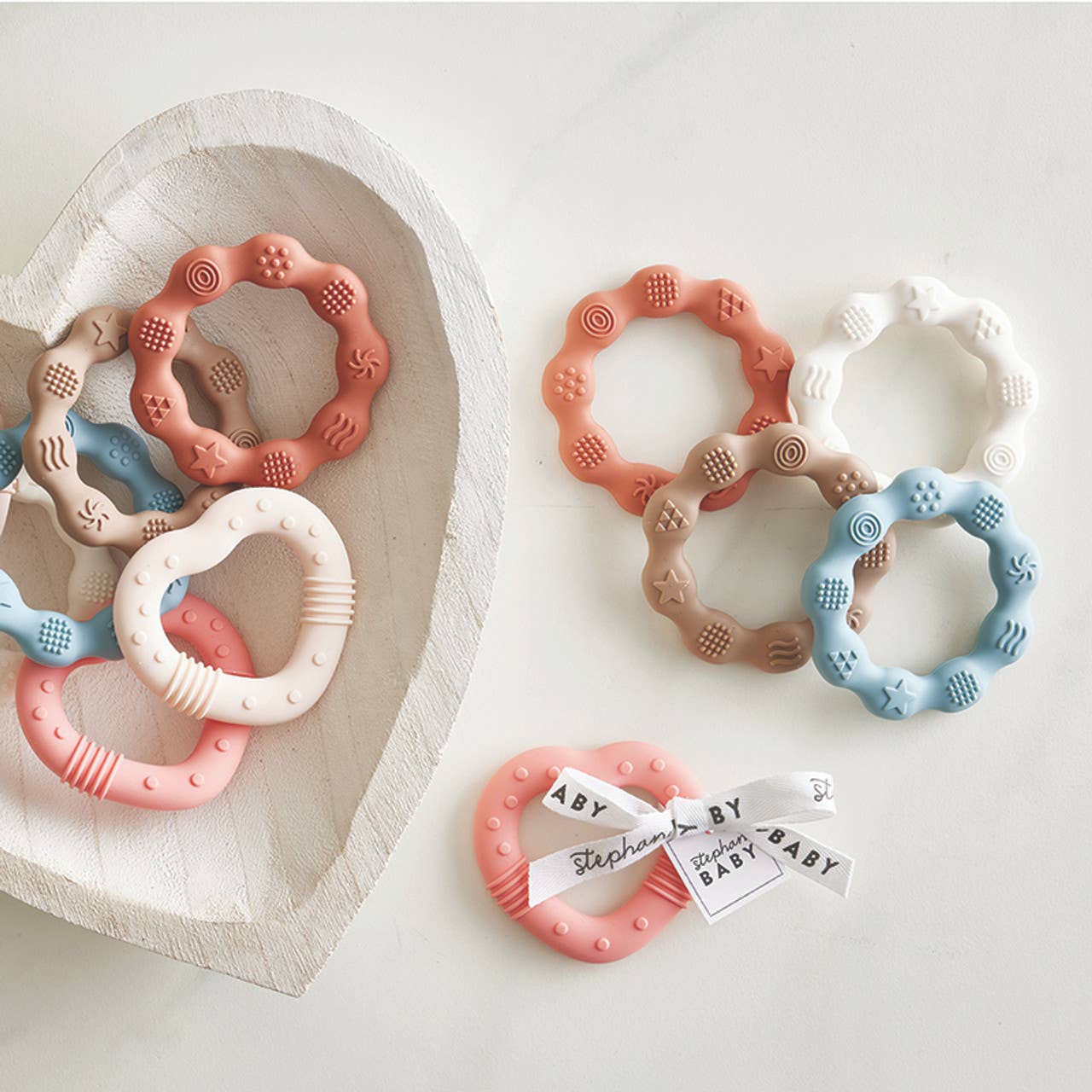 Teether - Round Blue: Silicone / 3.5" Dia