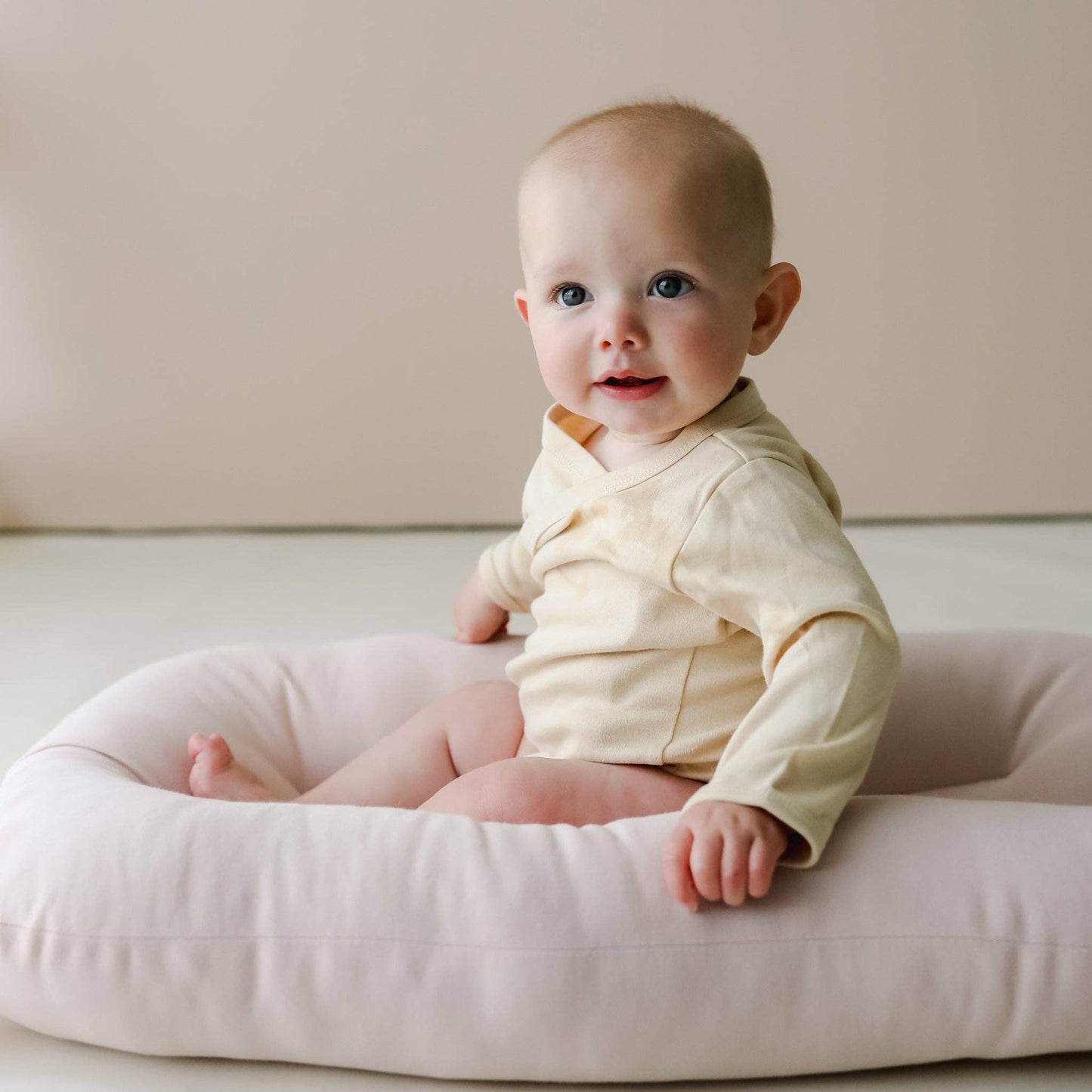 Snuggle Me Infant Lounger | Pink